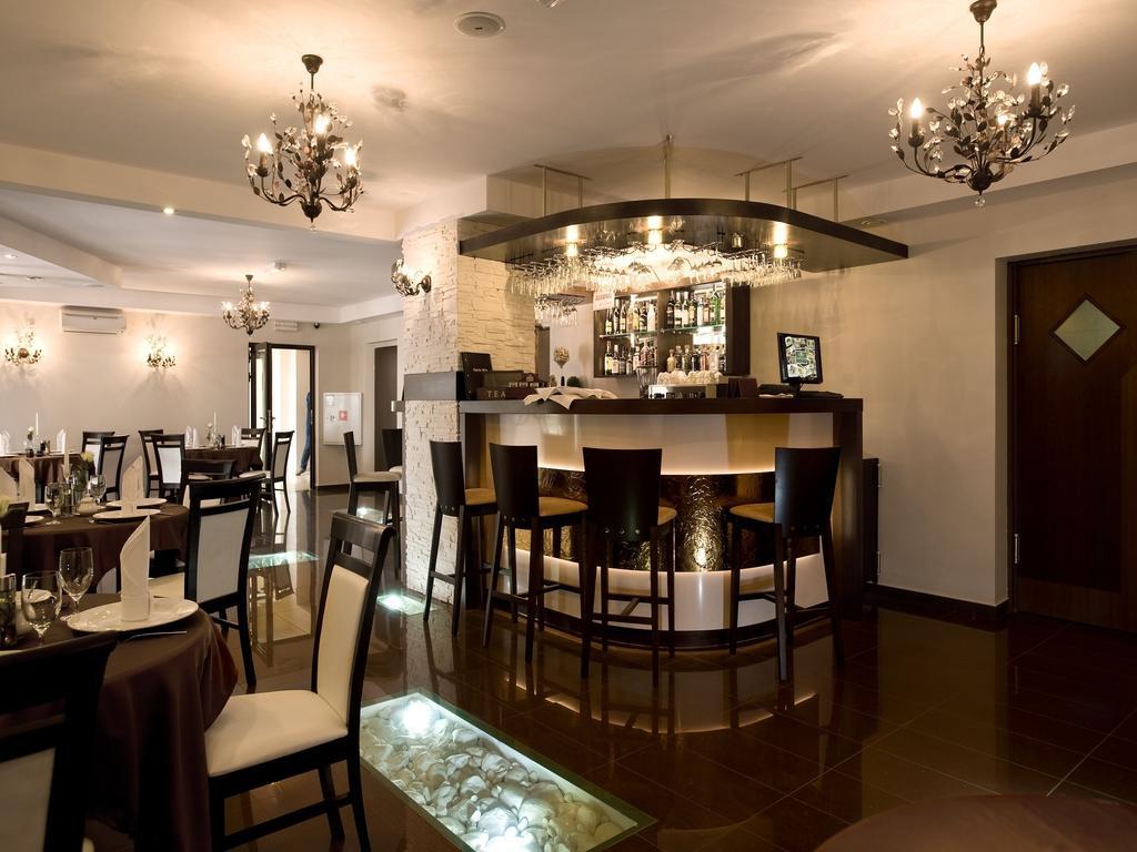 Hotel Constancja Ченстохова Экстерьер фото