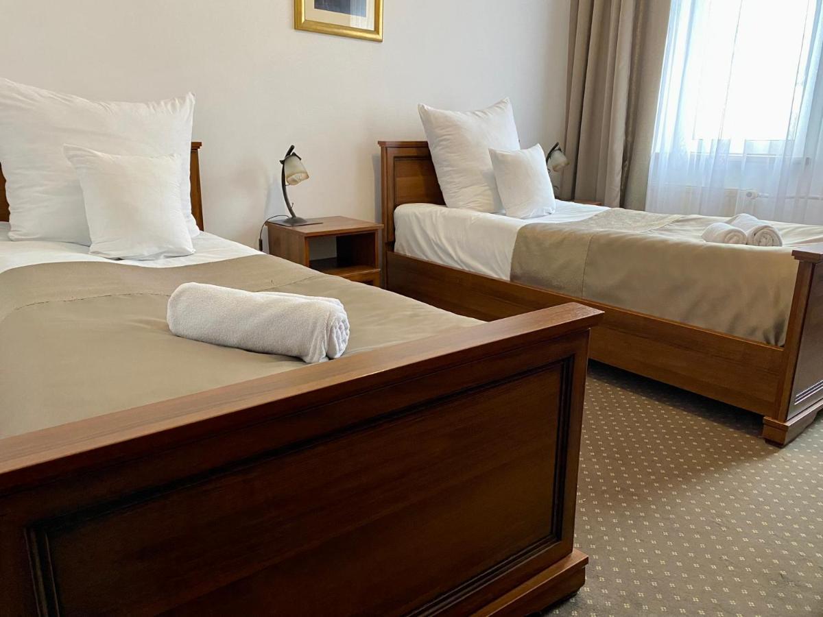 Hotel Constancja Ченстохова Экстерьер фото