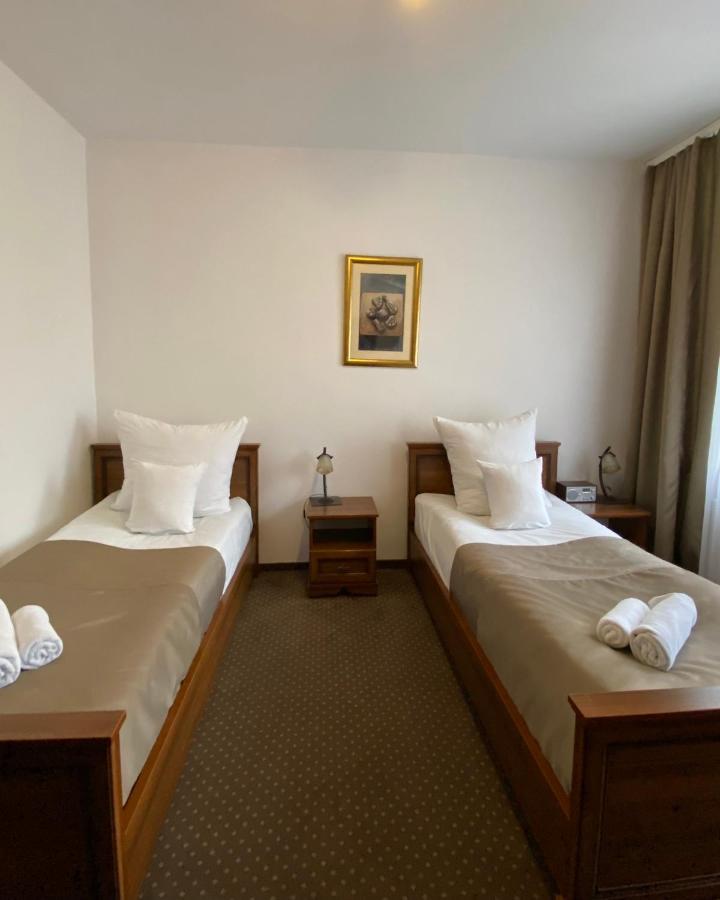 Hotel Constancja Ченстохова Экстерьер фото