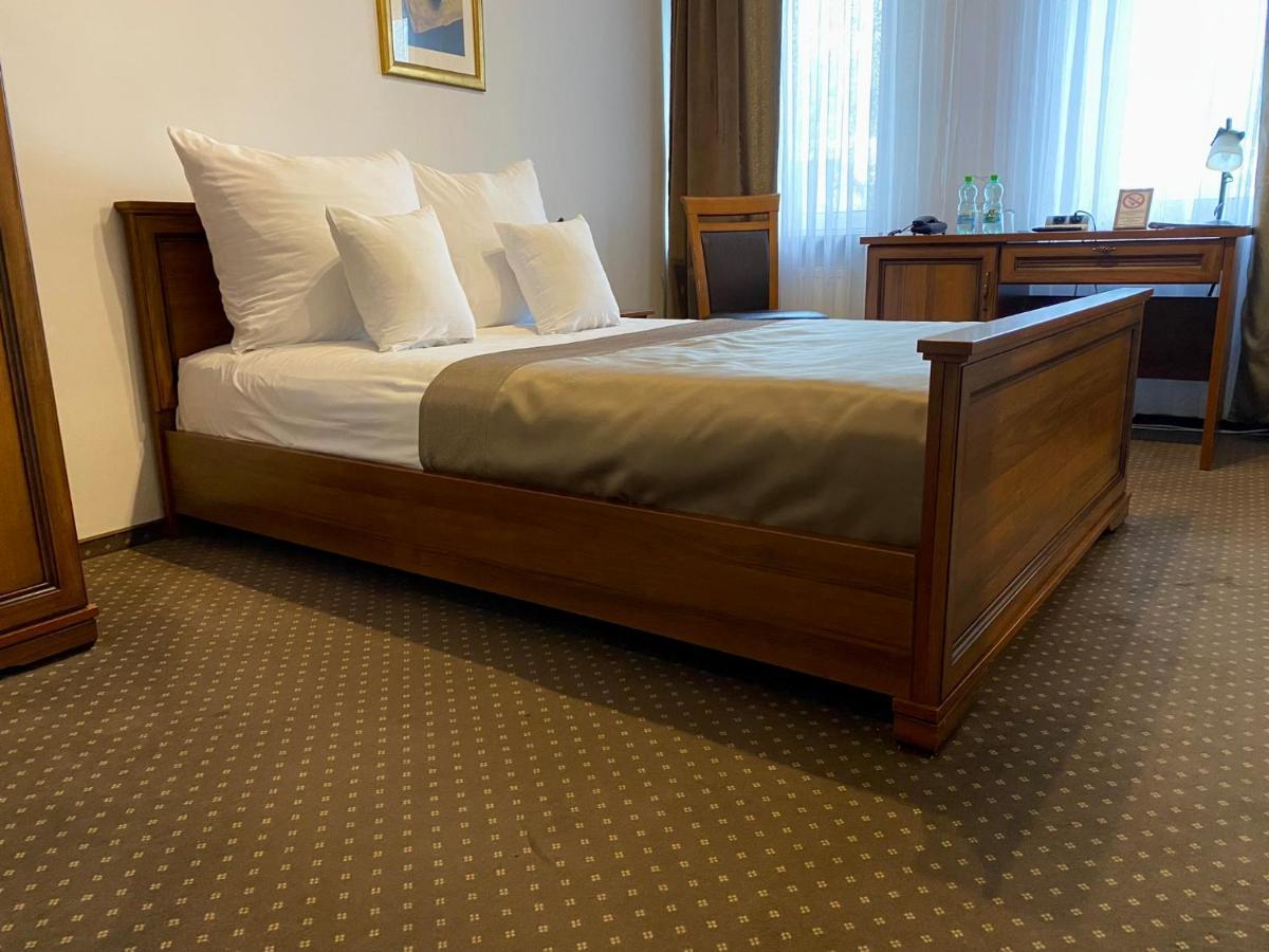 Hotel Constancja Ченстохова Экстерьер фото