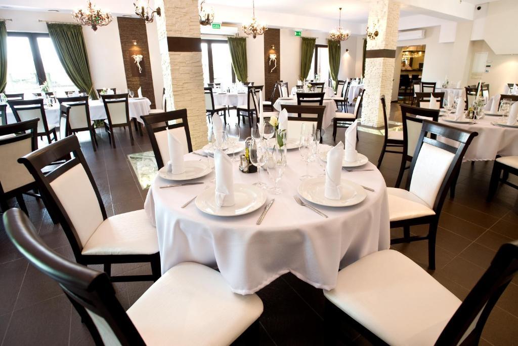 Hotel Constancja Ченстохова Экстерьер фото